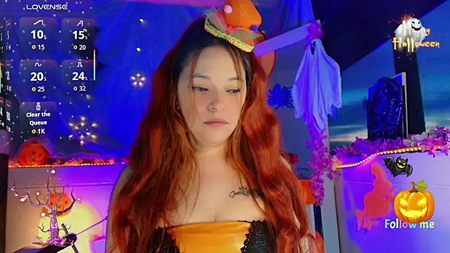 Snapshot of mariana_scott__ chatting on 10/31/25, 10:55 mariana scott online show from 10/31/25, 10:55