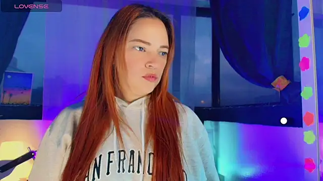 Snapshot of mariana_scott__ chatting on 04/17/26, 10:57 mariana scott online show from 04/17/26, 10:57