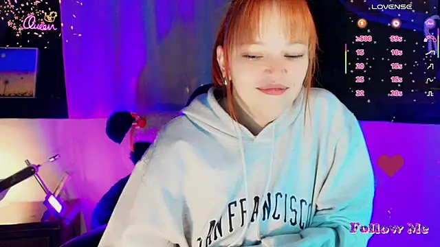 Snapshot of mariana_scott__ chatting on 05/08/26, 12:16 mariana scott online show from 05/08/26, 12:16