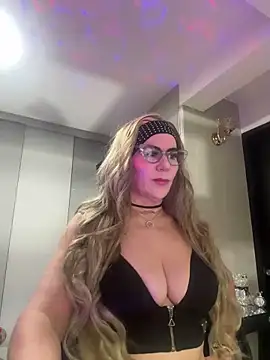 LARIANA RIVERA23 online show from 02/12/25, 01:52