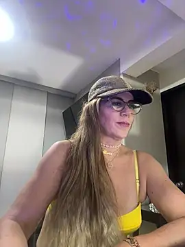 LARIANA RIVERA23 online show from 02/14/25, 07:17