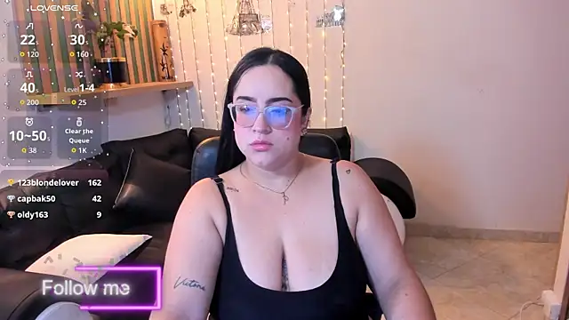 Sofiia davis23 online show from 05/08/26, 02:00