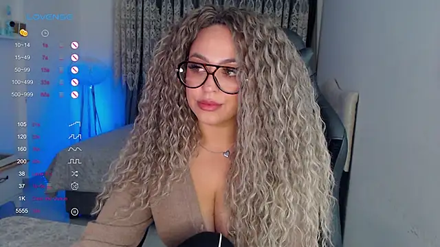  Just a queen 3 online show from 01/19/26, 08:29