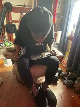 Snapshot of GersonGil1 chatting on 03/23/26, 03:05 GersonGil1 online show from 03/23/26, 03:05