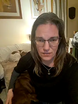 Snapshot of SpiceLea chatting on 12/26/24, 05:51 SpiceLea online show from 12/26/24, 05:51