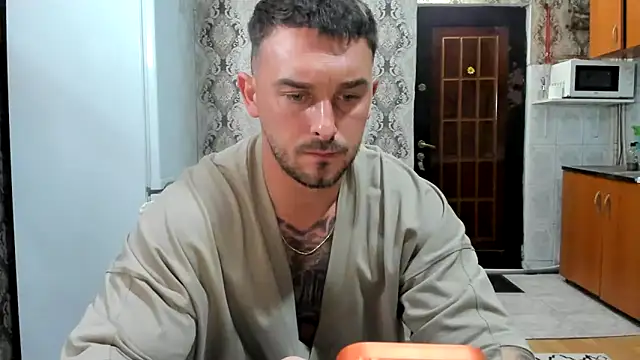 Jonmusclemaster online show from 06/07/26, 08:12