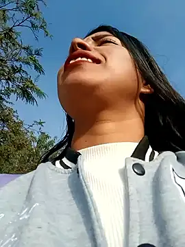  andrea30 online show from 02/19/25, 12:33