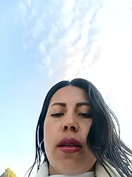 Snapshot of _andrea30 chatting on 01/19/26, 11:47 andrea30 online show from 01/19/26, 11:47