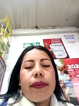 Snapshot of _andrea30 chatting on 02/05/26, 11:04 andrea30 online show from 02/05/26, 11:04