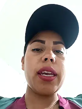 Snapshot of _andrea30 chatting on 03/05/26, 11:50 andrea30 online show from 03/05/26, 11:50