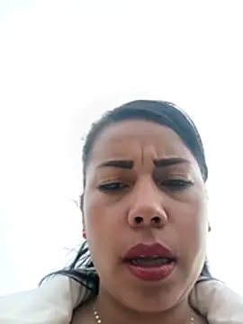 Snapshot of _andrea30 chatting on 03/08/26, 11:58 andrea30 online show from 03/08/26, 11:58