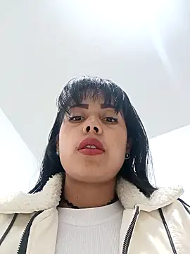 Snapshot of _andrea30 chatting on 03/18/26, 11:46 andrea30 online show from 03/18/26, 11:46