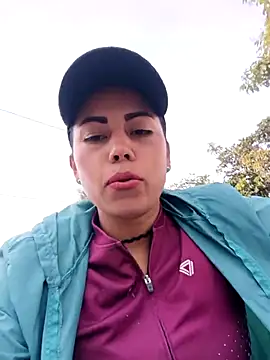 Snapshot of _andrea30 chatting on 04/23/26, 12:29 andrea30 online show from 04/23/26, 12:29