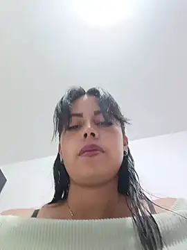 Snapshot of _andrea30 chatting on 06/09/26, 11:22 andrea30 online show from 06/09/26, 11:22