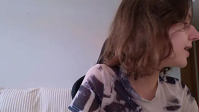 VanessaBayer2 online show from 12/03/24, 04:25