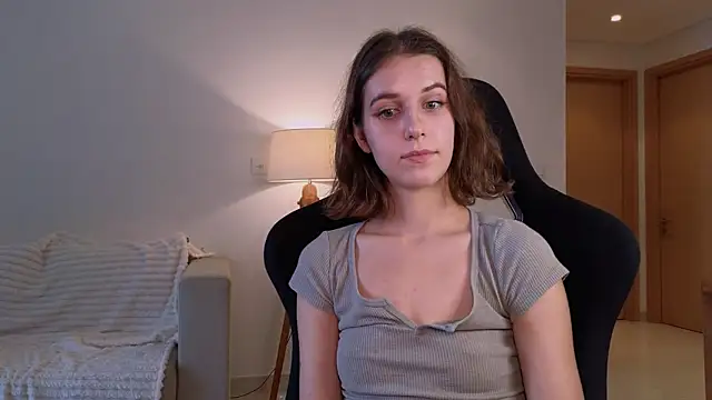 VanessaBayer2 online show from 12/22/24, 08:05