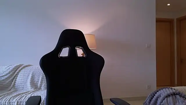 VanessaBayer2 online show from 01/04/25, 01:31