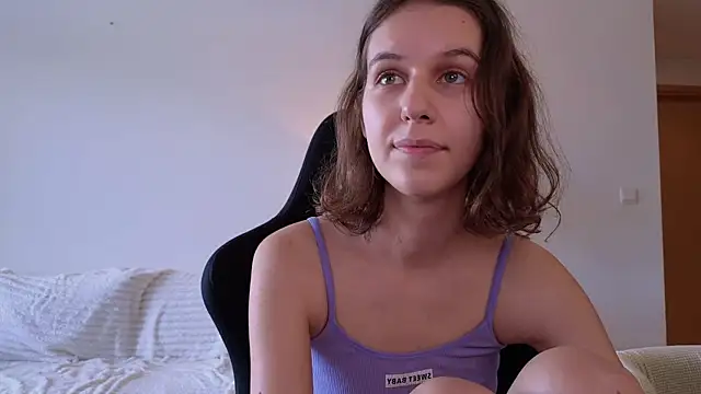 VanessaBayer2 online show from 01/05/25, 05:20