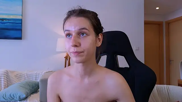 VanessaBayer2 online show from 01/25/25, 04:13