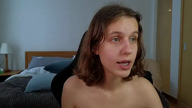 VanessaBayer2 online show from 03/16/25, 03:58