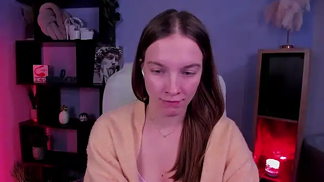 Snapshot of kenzie_x chatting on 01/14/25, 01:49 kenzie x online show from 01/14/25, 01:49