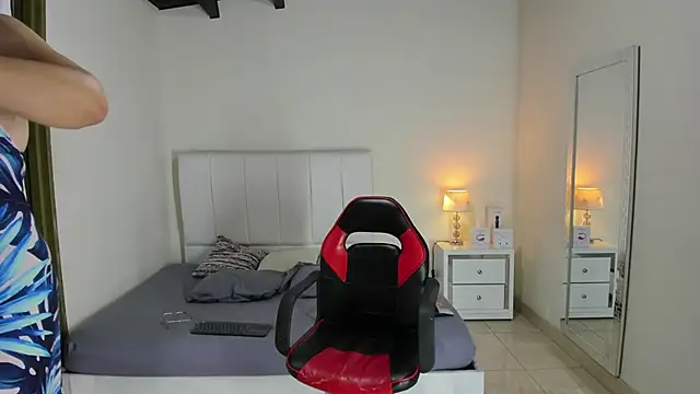 MarilynDavies online show from 12/27/24, 10:37