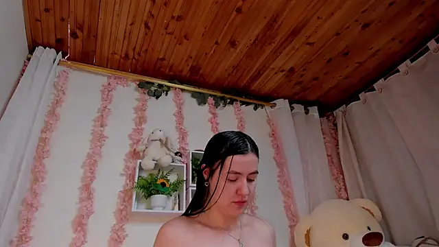 Idara and Edahi01 online show from 10/22/25, 05:13