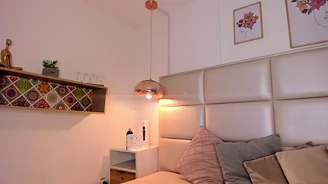 Aily Yozuko online show from 02/07/25, 03:45