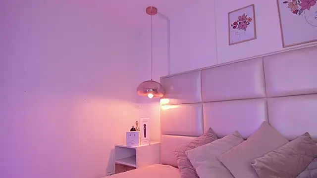 Aily Yozuko online show from 03/20/25, 03:13