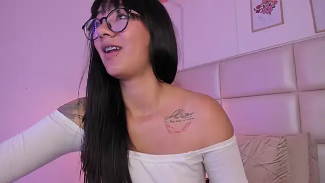 Aily Yozuko online show from 03/20/25, 07:03