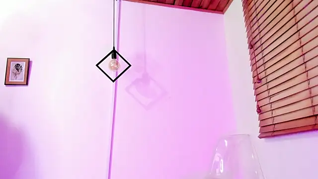 GENNESIS LOVE online show from 12/19/25, 03:13