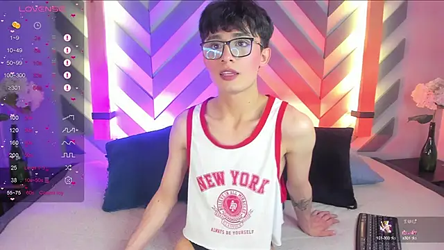 cherryy boy online show from 02/14/25, 10:36