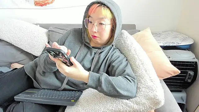 luxgray online show from 12/19/24, 05:50