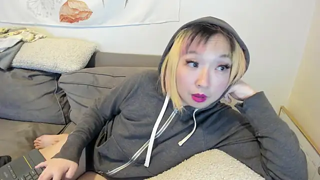 luxgray online show from 02/17/25, 02:53