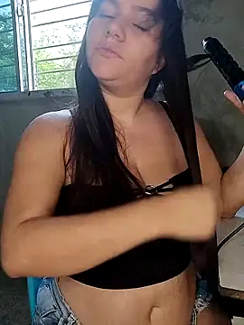 ariana d20 online show from 10/31/25, 11:44