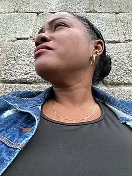 Snapshot of Noviostoxico chatting on 01/10/26, 05:04 Noviostoxico online show from 01/10/26, 05:04