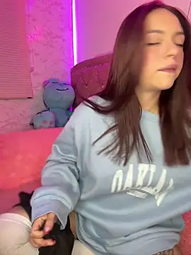 Snapshot of YovngBaby chatting on 01/14/26, 04:51 YovngBaby online show from 01/14/26, 04:51