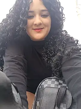 Liancy online show from 12/21/24, 02:26