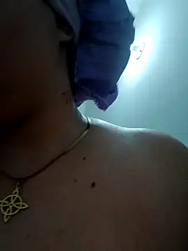 Liancy online show from 12/23/24, 12:14