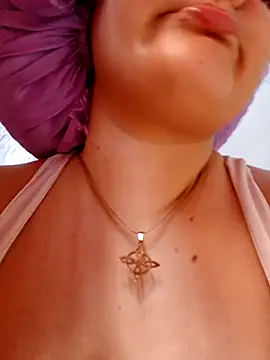 Liancy online show from 12/28/24, 02:42