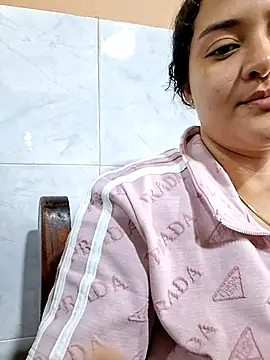 Liancy online show from 09/22/25, 07:27