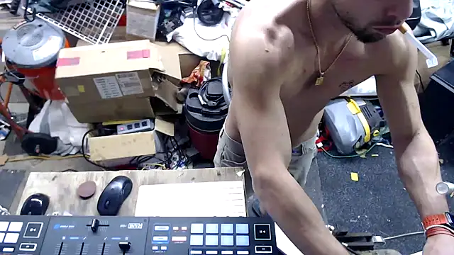 tongueispowerr6d9 online show from 12/09/24, 12:08