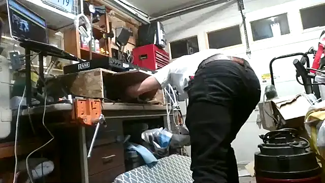 tongueispowerr6d9 online show from 12/10/24, 11:40