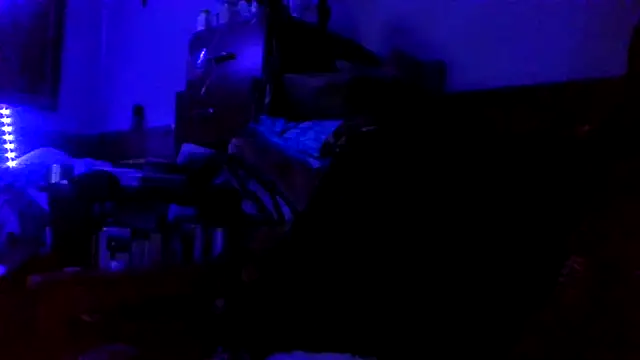 tongueispowerr6d9 online show from 01/16/25, 08:43