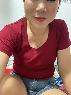 Baby-bigtits online show from 11/03/25, 12:24