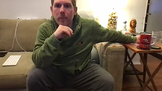 Snapshot of Rock_Pierce chatting on 12/18/25, 11:38 Rock Pierce online show from 12/18/25, 11:38