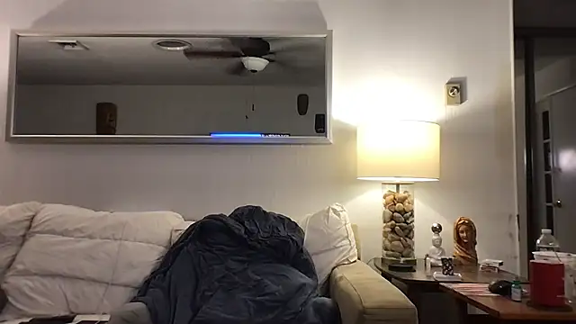 Snapshot of Rock_Pierce chatting on 01/10/26, 10:36 Rock Pierce online show from 01/10/26, 10:36