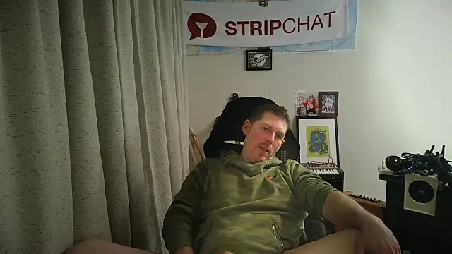 Snapshot of Rock_Pierce chatting on 02/03/26, 03:15 Rock Pierce online show from 02/03/26, 03:15