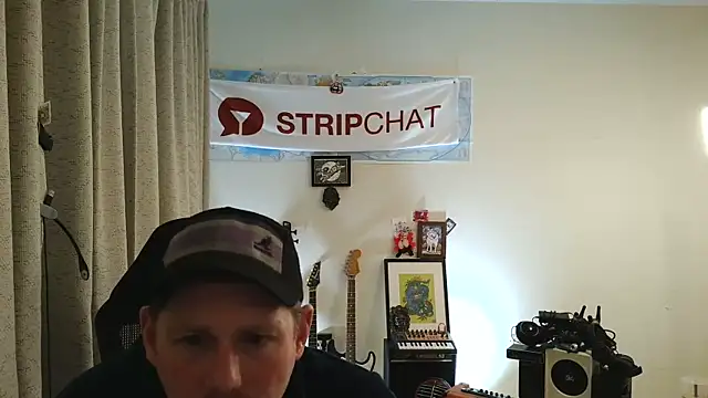 Snapshot of Rock_Pierce chatting on 03/03/26, 08:04 Rock Pierce online show from 03/03/26, 08:04