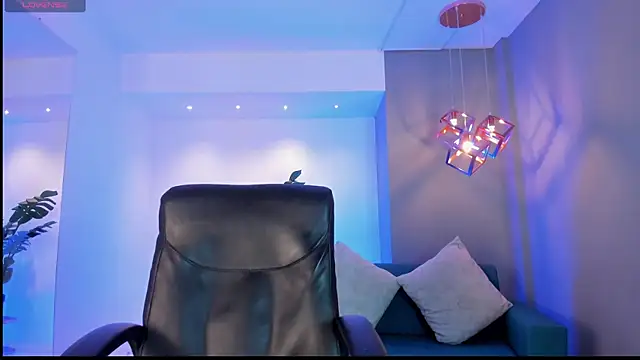 Snapshot of IsabellaaJoness chatting on 03/06/25, 11:36 IsabellaaJoness online show from 03/06/25, 11:36